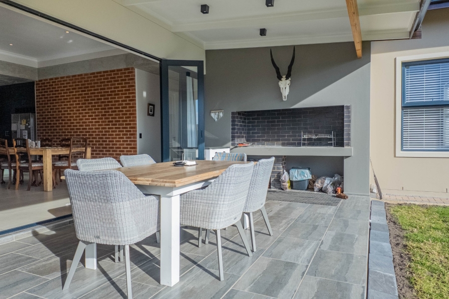3 Bedroom Property for Sale in The Hill Western Cape